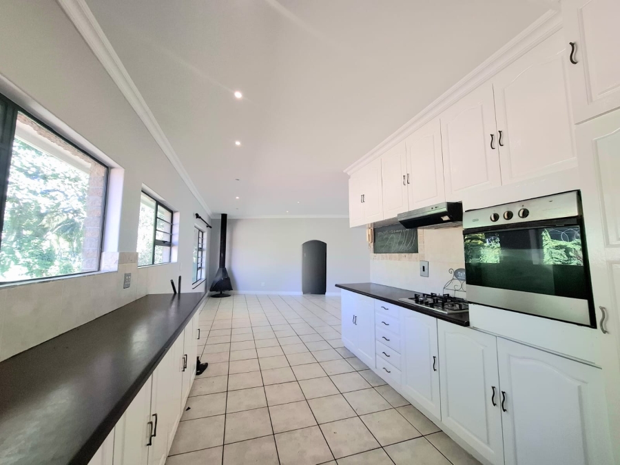 4 Bedroom Property for Sale in Nahoon Valley Park Eastern Cape